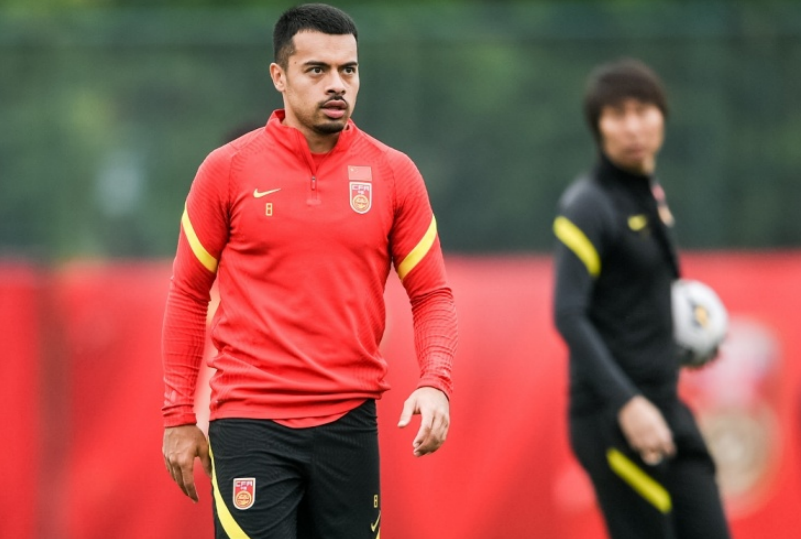 包含转会期意甲传出新动向，金州勇士篮板制胜，管理层表态——压力陡增，数据趋势出现新变化的词条