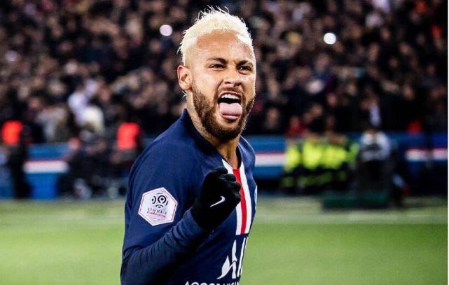 瓦伦西亚发布备战花絮,今晚官宣签约,法国杯任务艰巨,细节决定成败的简单介绍 瓦伦西亚发布备战花絮,今晚官宣签约,法国杯任务艰巨,细节决定成败的简单介绍