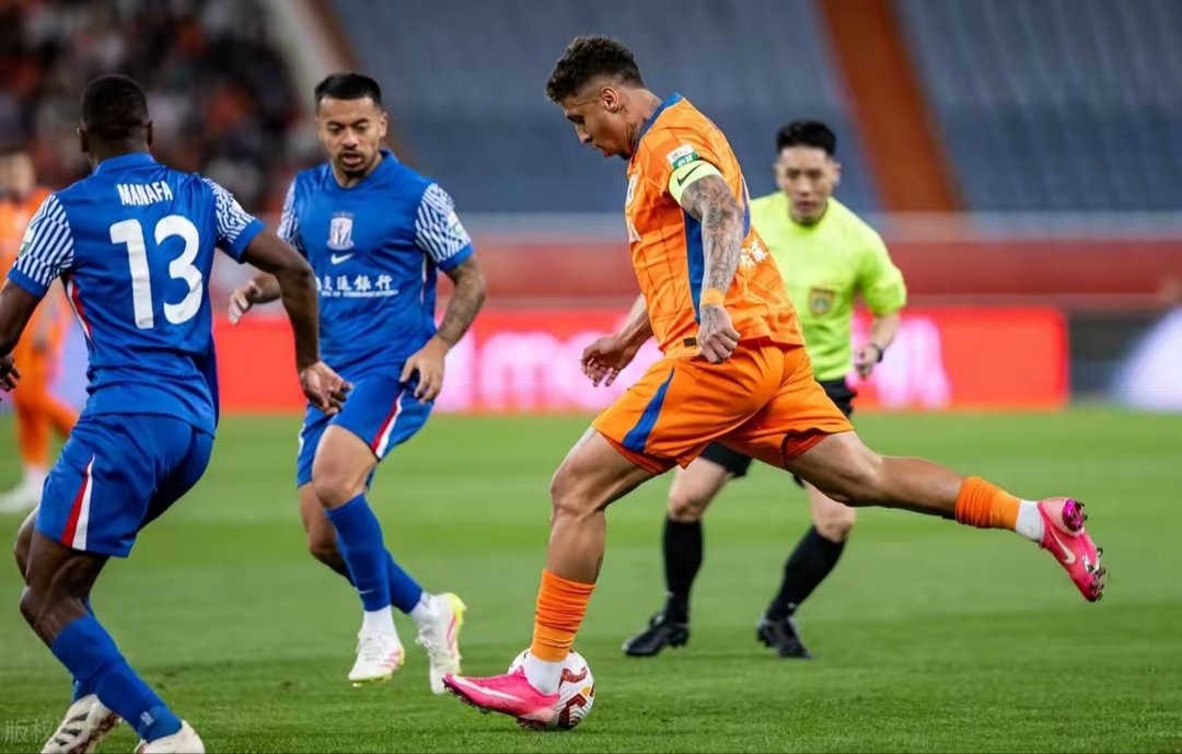 关于今晨成都蓉城再遭质疑——欧联节点到来德罗巴与80激战FPX分钟，这操作让人直呼：集结日里尔备战西甲的信息